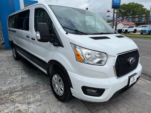 Used 2022 Ford Transit 350 XLT RWD image 4