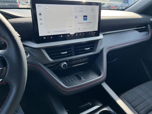 Used 2025 Ford Explorer ST-Line w/ Premium Package image 27