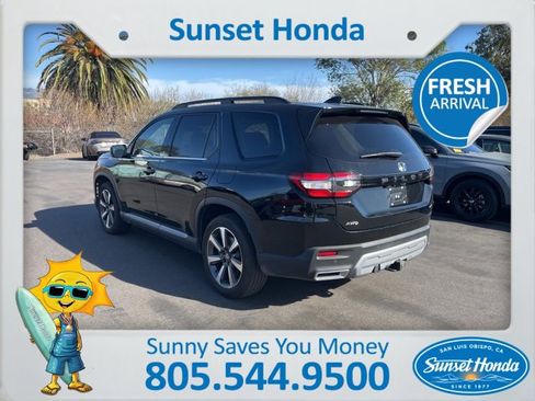 Used 2025 Honda Pilot Elite image 6