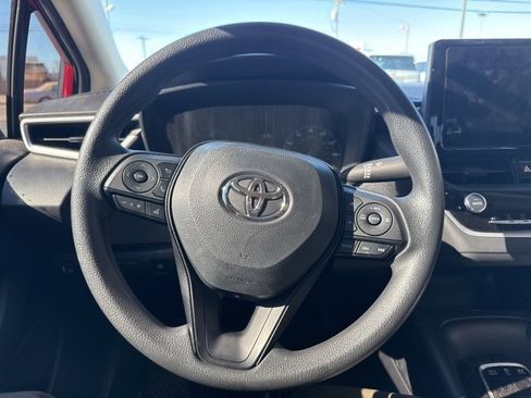 Used 2023 Toyota Corolla LE image 12