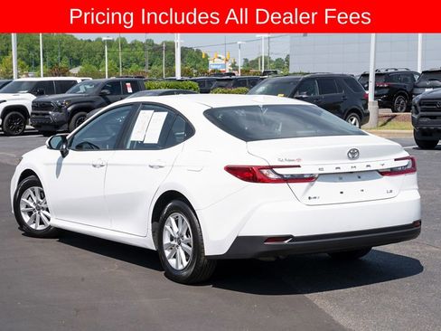 Used 2025 Toyota Camry LE FWD image 3