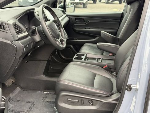 Used 2024 Honda Odyssey Sport image 16