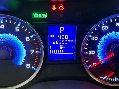 Used 2014 Subaru Crosstrek Touring AWD/4WD image 12