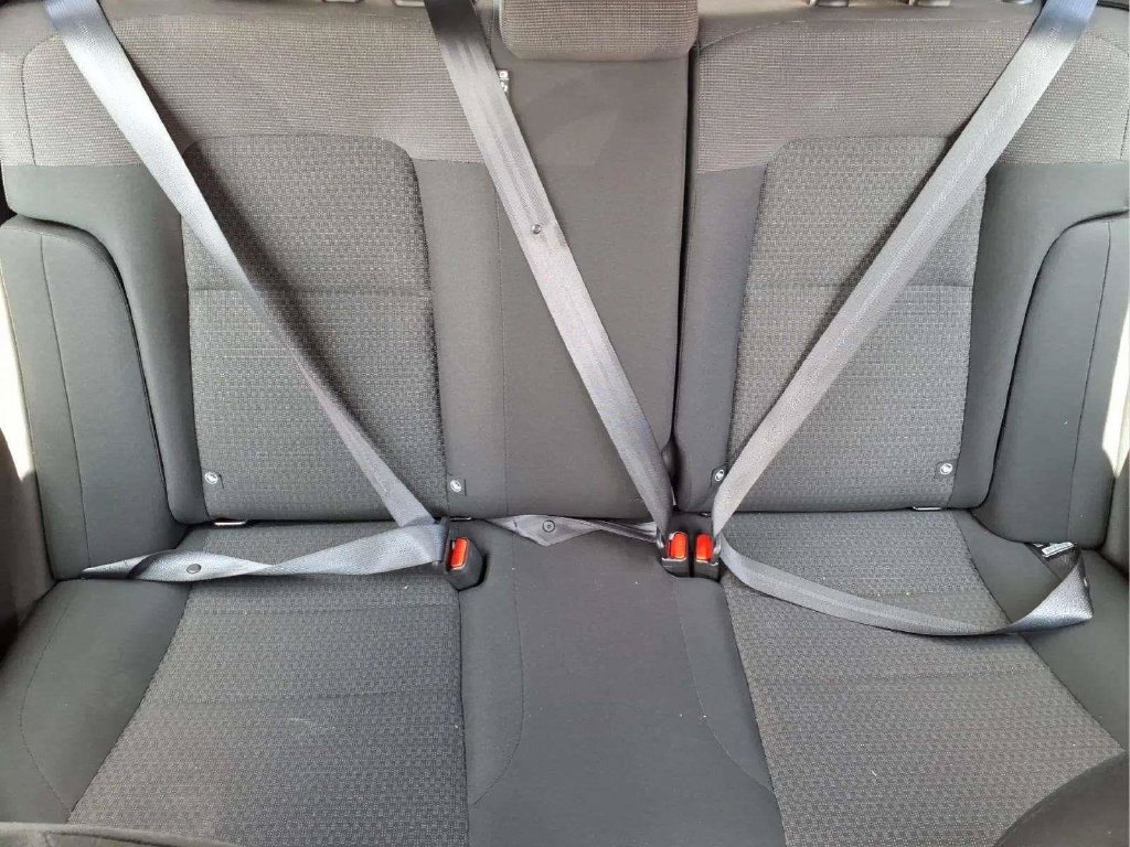 Used 2025 Nissan Kicks S FWD image 16