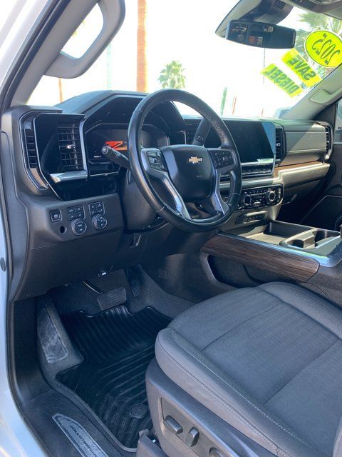 Certified 2025 Chevrolet Silverado 3500 LT w/ Safety Package AWD/4WD image 17