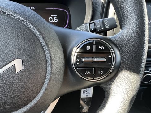 Certified 2023 Kia Soul LX image 25