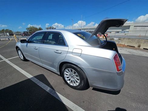 Used 2012 Chrysler 300 image 6