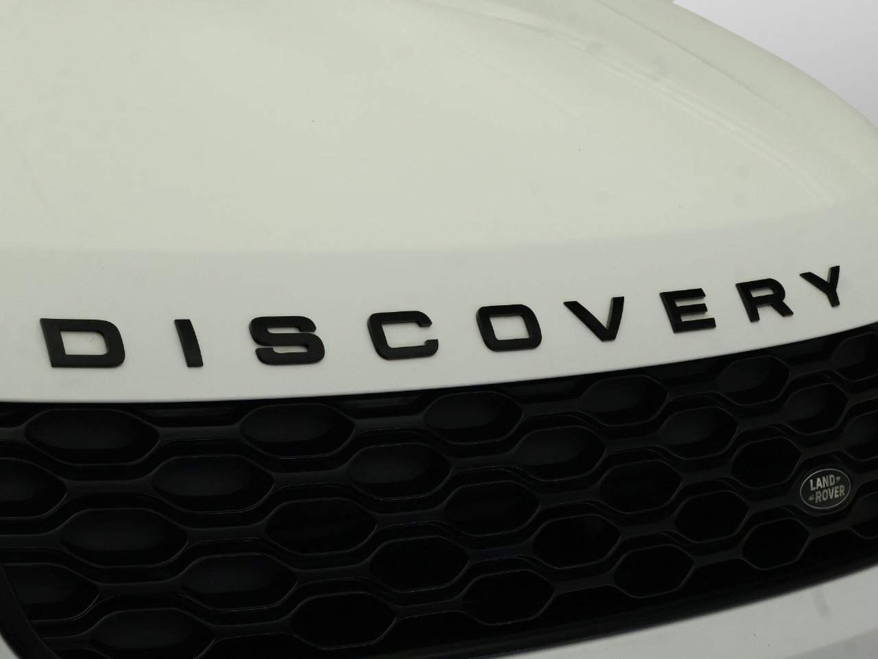 Used 2022 Land Rover Discovery S R-Dynamic AWD/4WD image 26