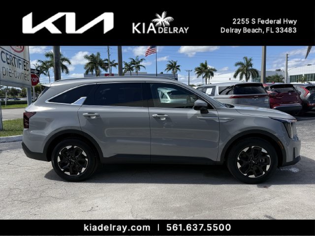 Used 2026 Kia Sorento S w/ S Panoramic Sunroof Package FWD image 2