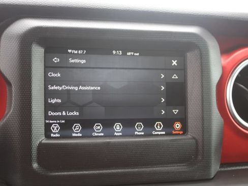Used 2020 Jeep Wrangler Unlimited Rubicon w/ LED Lighting Group AWD/4WD image 29