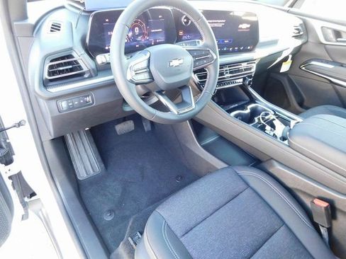 New 2026 Chevrolet Traverse LT w/ LPO, Floor Liner Package image 14