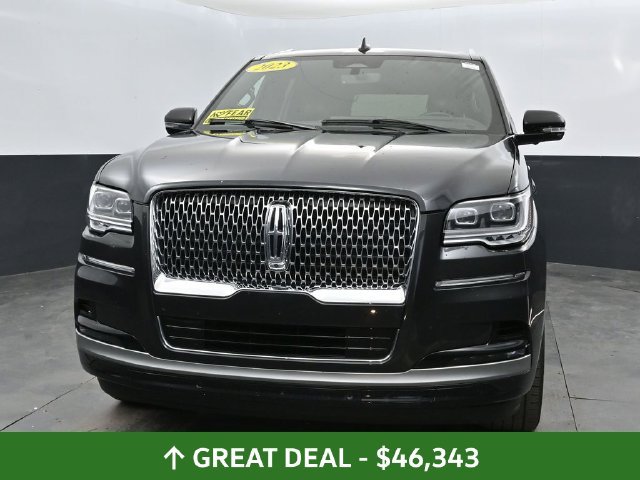 Used 2023 Lincoln Navigator Reserve AWD/4WD image 12