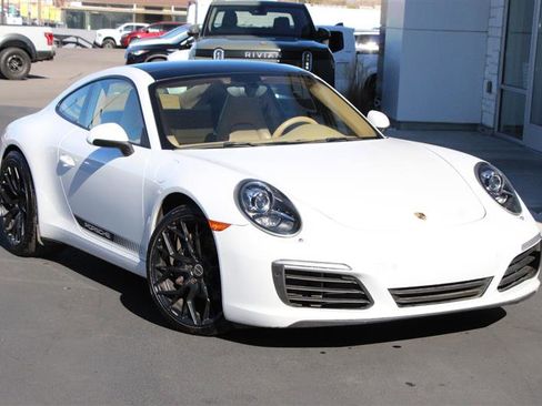 Used 2017 Porsche 911 Carrera image 2