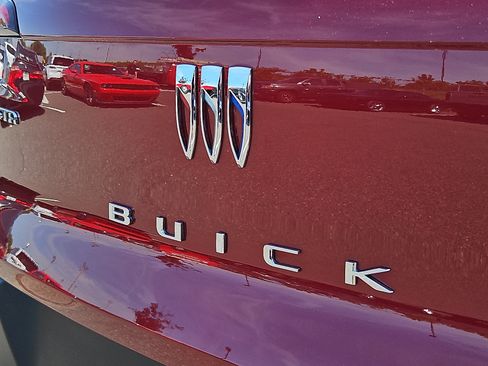 Used 2024 Buick Envista Preferred FWD image 29