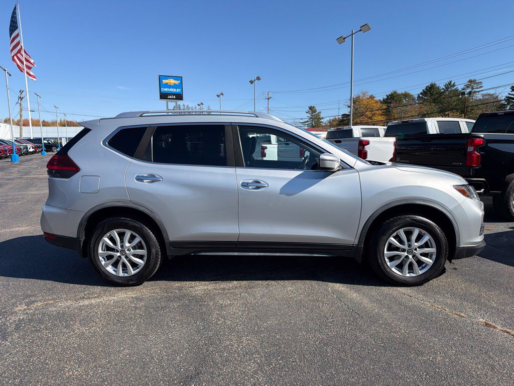 Used 2020 Nissan Rogue SV AWD/4WD image 9