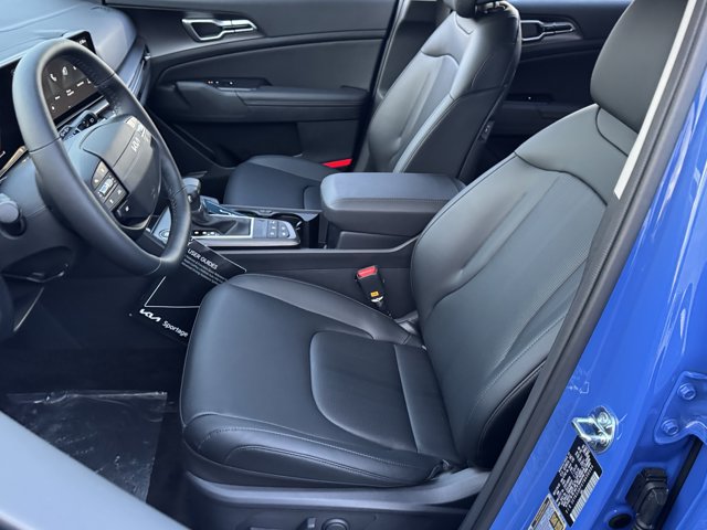New 2026 Kia Sportage EX FWD image 32