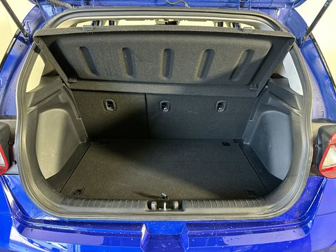 Used 2025 Hyundai Venue SEL FWD image 29