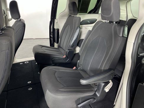 Used 2023 Chrysler Voyager LX FWD image 36