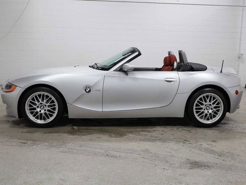 Used 2003 BMW Z4 2.5i image 2