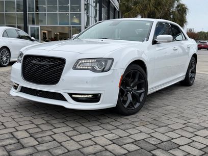 Used 2022 Chrysler 300 Touring L w/ Safetytec Plus Group