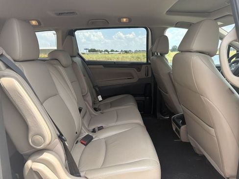 Used 2019 Honda Odyssey EX-L image 17