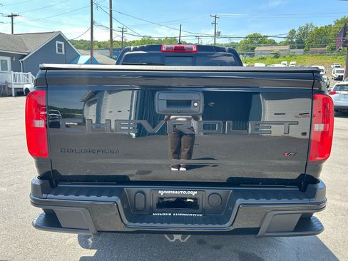 Used 2022 Chevrolet Colorado LT w/ LT Convenience Package AWD/4WD image 4