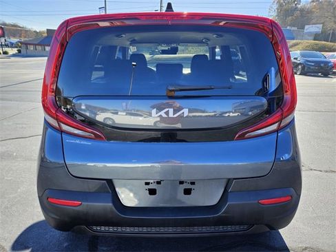 Used 2022 Kia Soul LX w/ Technology Package image 6