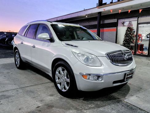 Used 2009 Buick Enclave CXL w/ Entertainment Package #4 image 7