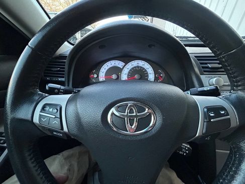 Used 2011 Toyota Camry SE w/ SE Extra-Value Pkg #1 image 30