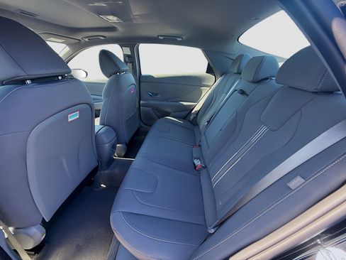 New 2026 Hyundai Elantra SEL Sport image 17