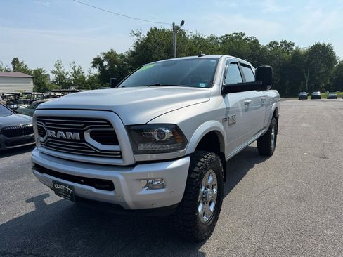 Used 2018 RAM 2500 Laramie w/ Sport Appearance Group AWD/4WD image 2