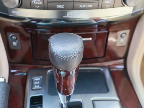 Used 2011 Lexus LX 570 4WD image 29