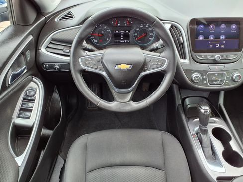 Used 2019 Chevrolet Malibu RS FWD image 13