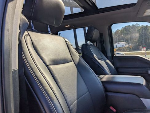 Used 2019 Ford F250 Lariat w/ Lariat Ultimate Package image 26