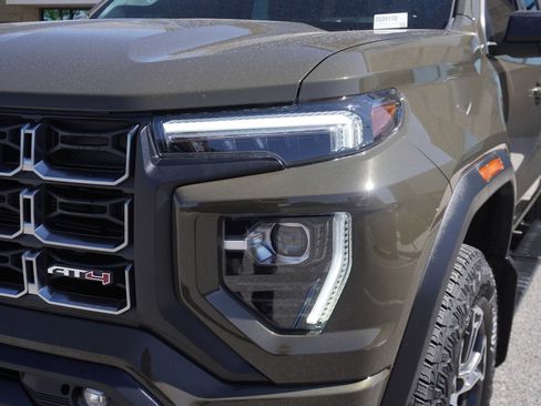 Used 2024 GMC Canyon AT4 w/ LPO, Skid Plate Package AWD/4WD image 14