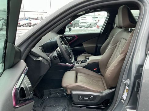Used 2025 BMW X3 xDrive30i w/ Premium Package image 13