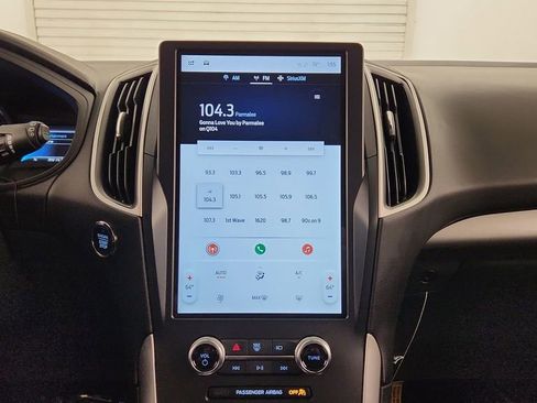 New 2024 Ford Edge SE w/ Black Appearance Package image 12