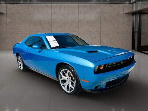 Used 2015 Dodge Challenger R/T Plus RWD image 2