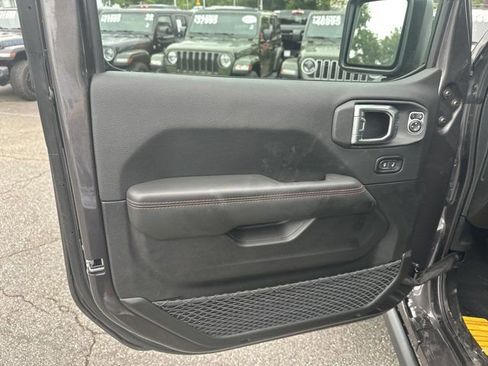 New 2025 Jeep Wrangler Rubicon w/ XTREMEE 35" Tire Package image 9