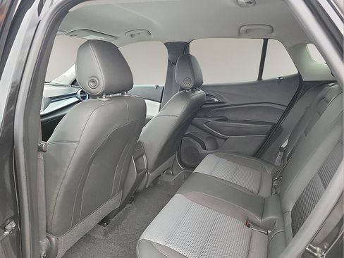 Used 2024 Chevrolet Trax LT FWD image 9