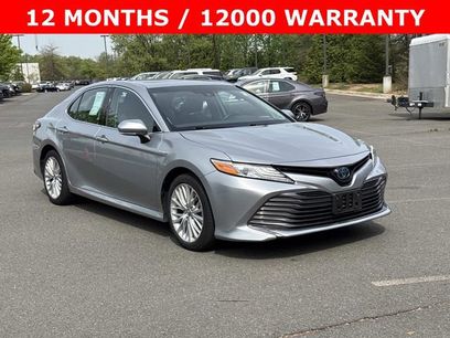 Used 2020 Toyota Camry XLE w/ Sunroof Package