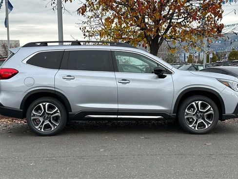 New 2026 Subaru Ascent Limited image 3