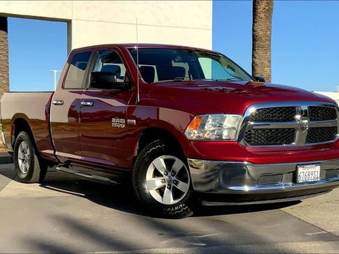 Used 2014 RAM 1500 Classic SLT image 2