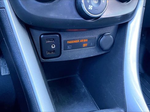 Used 2019 Chevrolet Trax LT w/ LT Convenience Package image 34