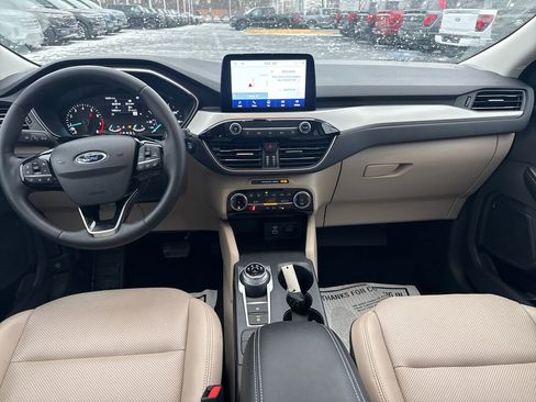 Used 2022 Ford Escape SEL image 17