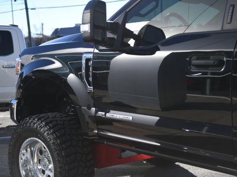 Used 2022 Ford F350 XLT w/ XLT Value Package image 9