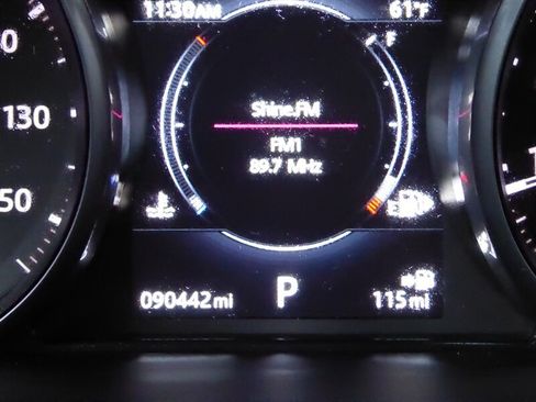 Used 2016 Land Rover Range Rover Evoque SE image 13