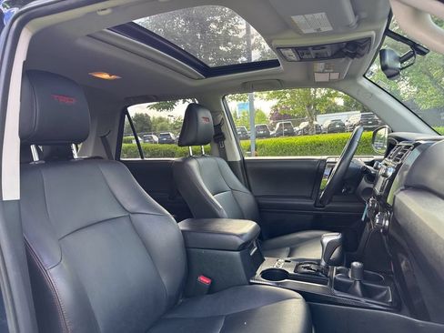 Used 2019 Toyota 4Runner TRD Off-Road Premium AWD/4WD image 25