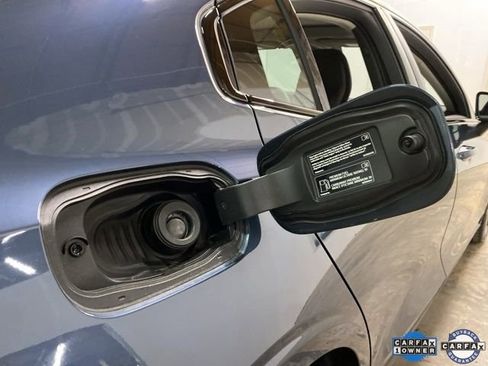 Used 2025 Volvo S60 B5 Core image 94