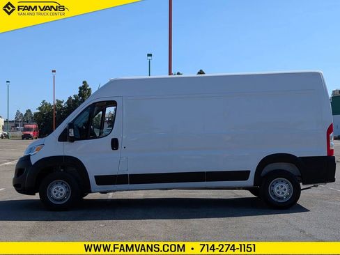 Used 2023 RAM ProMaster 2500 FWD image 4